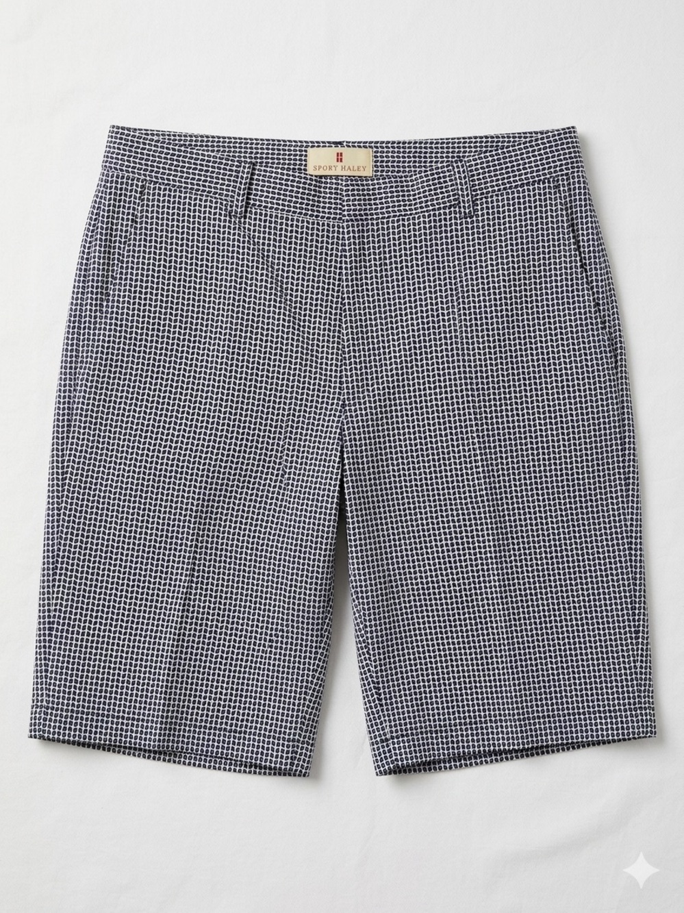 Sport Haley Black & White Geometric Golf Shorts | Size 12